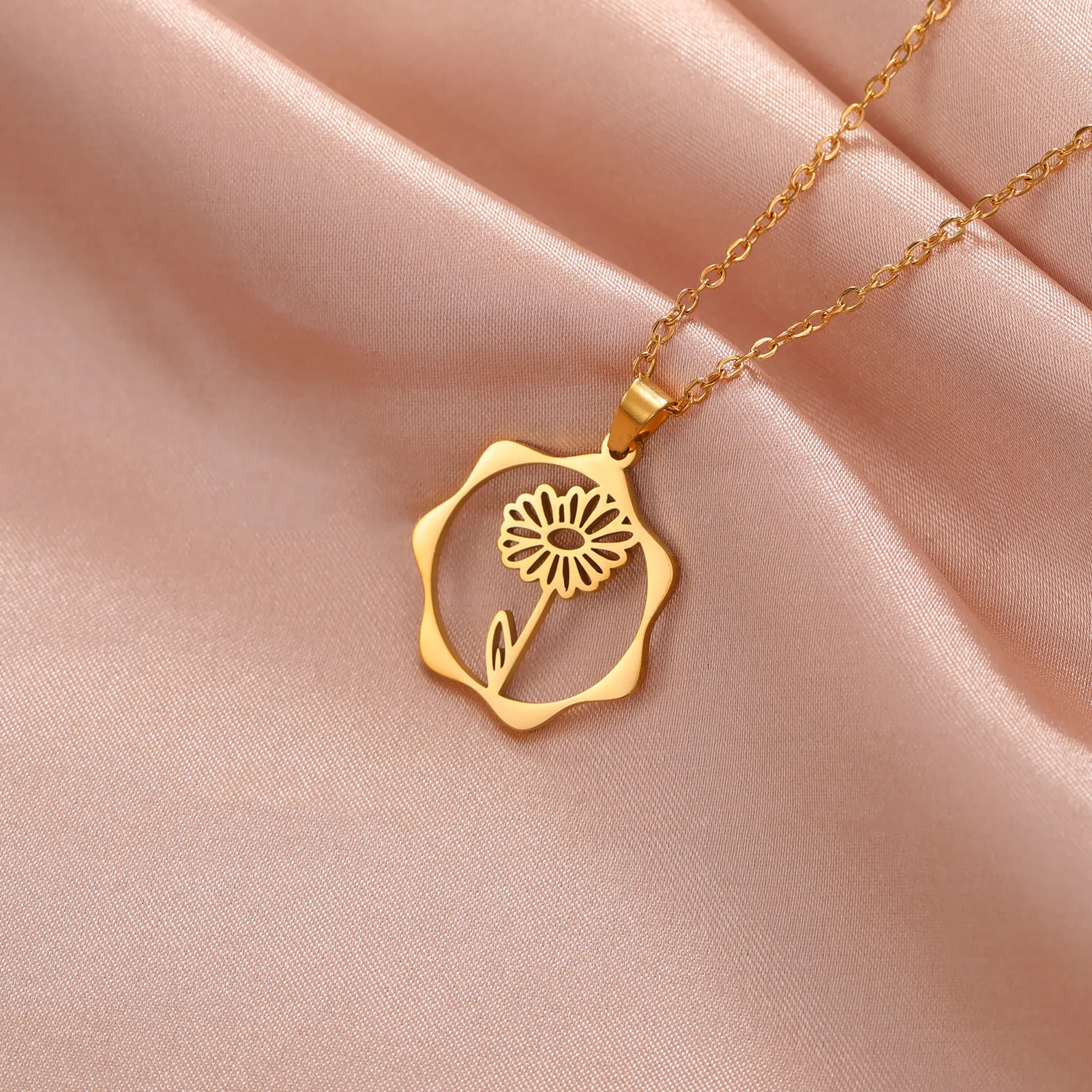 Skyrim Geburtsblumen-Halskette – Birth Flower Necklace Bewertung und Preis