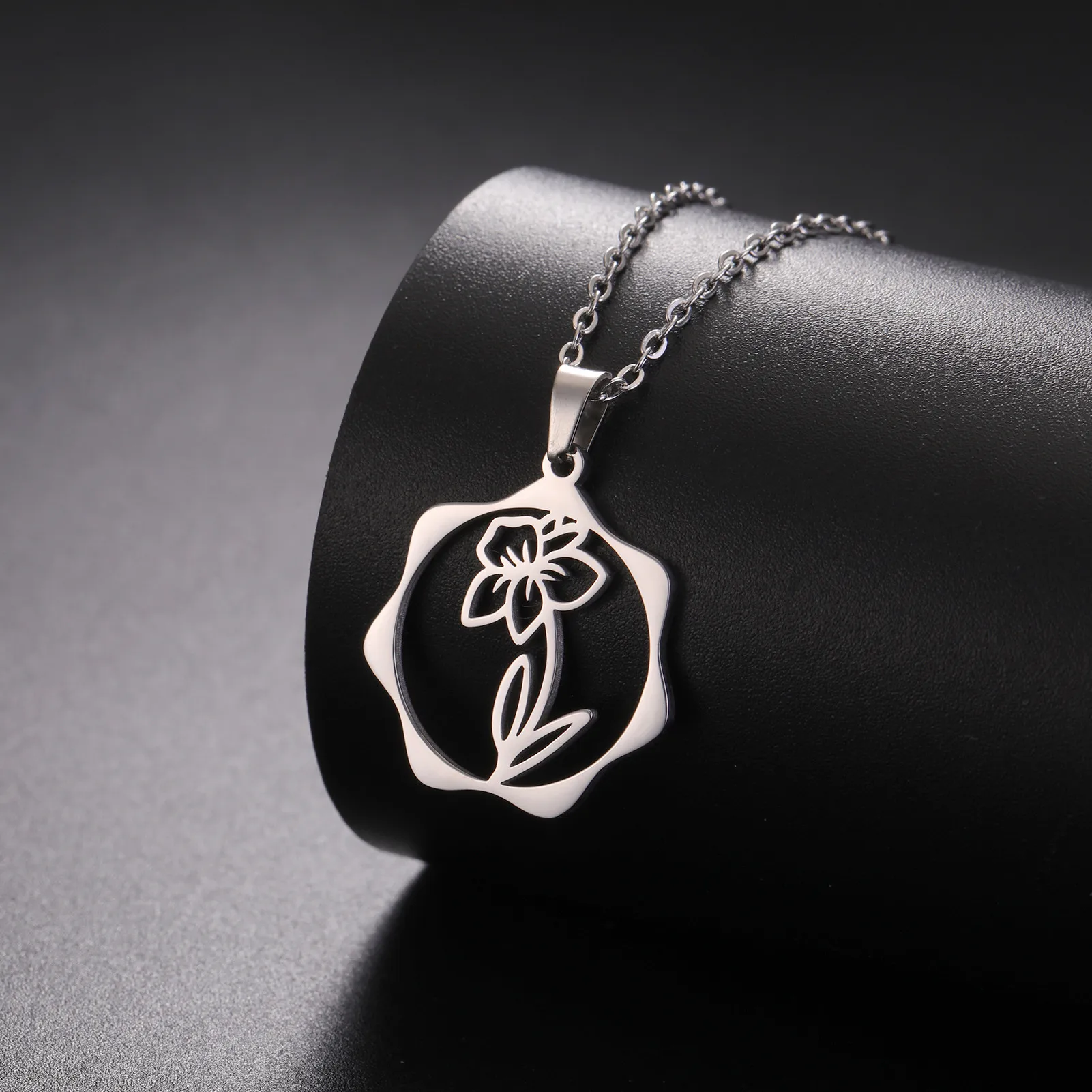 Skyrim Geburtsblumen-Halskette – Birth Flower Necklace Bewertung und Preis